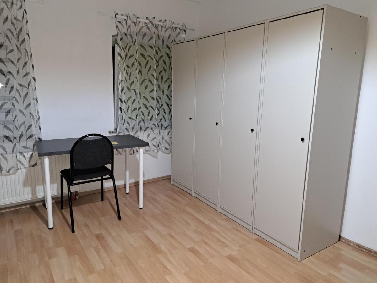 Simostay Halle  Kültér fotó
